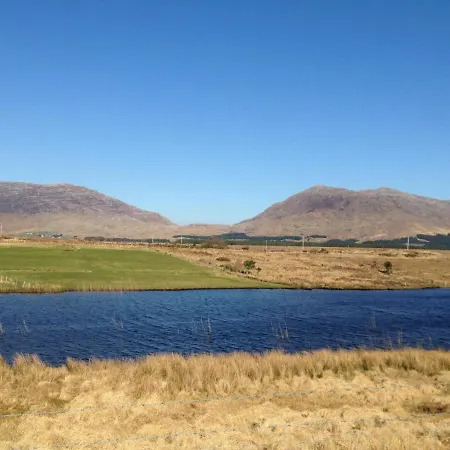 Bed & Breakfast Railway View - Connemara Recess